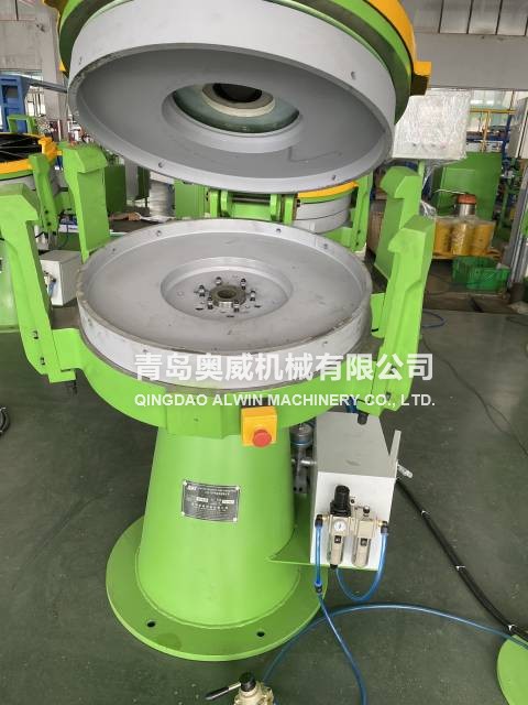 氣動內(nèi)胎硫化機(jī)